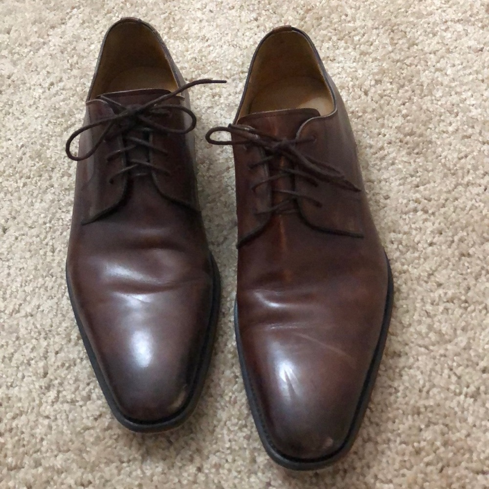 Magnanni leather dress shoes